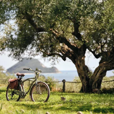 Leeda's Village Apart-hotel 4*