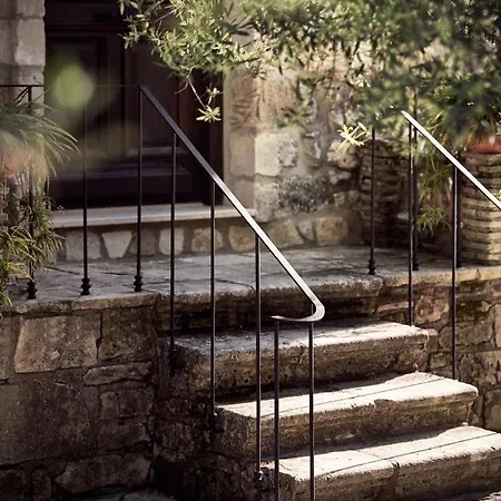 Leeda's Village Apart-hotel