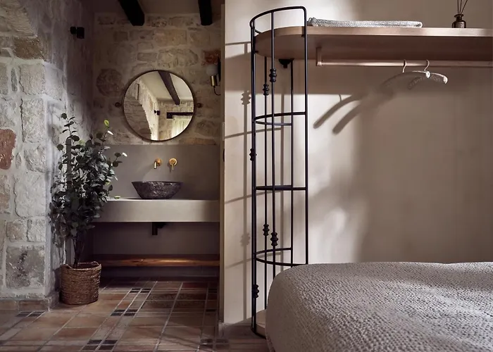 Leeda's Village Apart-hotel 4*