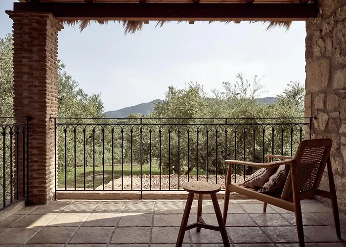 Leeda's Village Apart-hotel